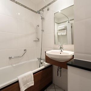 Twin Guest Room